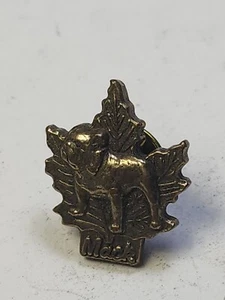MACK TRUCK BULLDOG PIN VINTAGE CANADA PINBACK COLLICTIBLE - Picture 1 of 4