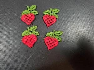 4 APLIQUES VINTAGE DE FRESA ROJA ARTESANAL ENVÍO GRATUITO - Imagen 1 de 2