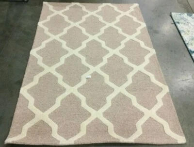 PINK / IVORY 4' X 6' Pulled Threads Rug, Reduced Price 1172648007 CAM121M-4 - Image 1 of 4