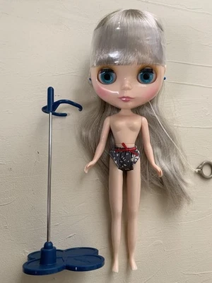 Takara Tomy Neo Blythe Kiss Me True Doll Near Mint Condition Collectible - Image 1 of 4