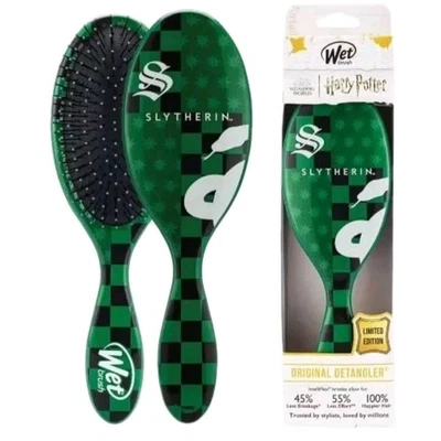 Wet Brush Original Detangler Harry Potter-SLYTHERIN  (Limited Edition) - Image 1 of 3