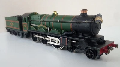 Hornby Dublo OO 2220 GWR Castle Class 4-6-0 Loco & Tender ‘Denbigh Castle' 4085 - Image 1 of 4