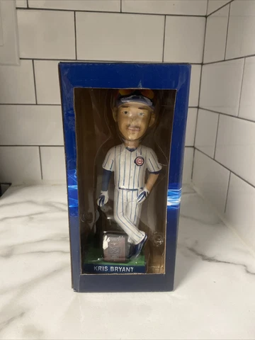 2016 CHICAGO CUBS KRIS BRYANT "ROOKIE of the YEAR '15" SGA BOBBLEHEAD BRAND NEW Cover