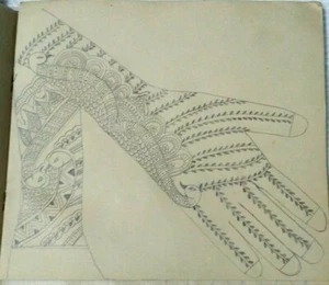 INDIEN HANDGEZEICHNETES DESIGN VON MEHANDI - HENNA FÜR HÄNDE UND FÜSSE BLEISTIFTZEICHNUNG - Bild 1 von 8