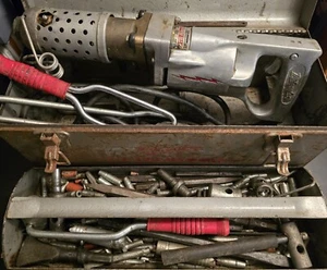 Martillo eléctrico vintage Milwaukee Tools H-834 con estuche y piezas adicionales - probado  - Imagen 1 de 14
