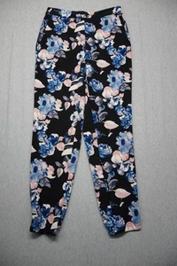 Forever 21 Dress Pants Womens Small Black Floral Print - Picture 1 of 12