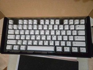 PBT Cherry Milkshake Base Kit Keycap Keyset White Dyesub MX Keyboard NEW - Afbeelding 1 van 3