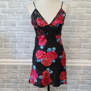 Sexy Vestido Victoria's Secret Little Things Satinado Floral Sin Mangas Íntimo Negligee - Imagen 1 de 9