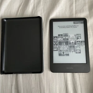 Amazon Kindle 11th Gen 16GB C2V2L3 Wi-Fi 6" - BLACK With Dark Mode & Ads - Picture 1 of 7