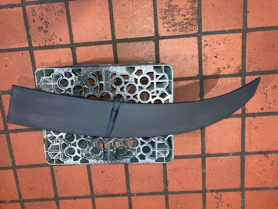 FIAT PUNTO EVO GENUINE 27,652 MILES LHS BONNET WASHER JET PANEL MINT CONDITION - Image 1 of 4