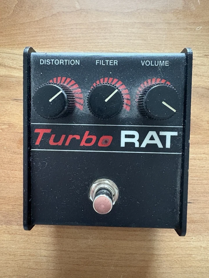 Pedal de distorsión/fuzz/overdrive Pro Co TurboRat Foto 1 de 4