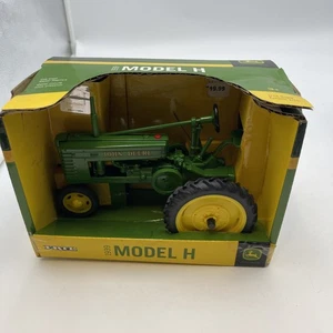 Ertl 1939 John Deere Model H Tractor Diecast 1/16 Scale - Picture 1 of 14