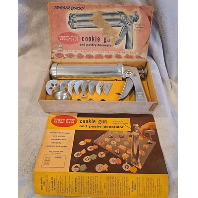 Vintage Wear-Ever Cookie Gun Pastry Decorator Original Box No. 3365 Complete - Image 1 of 4