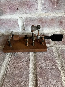 vintage telegraph key, morse code keyer - Picture 1 of 4