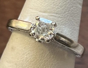 Neil Lane 0.70 CT Cushion Cut Diamond 14K White Gold Engagement Ring SIZE 7 - Picture 1 of 15