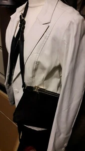 HANDTASCHE -- DAMEN SCHWARZ KUNSTLEDER KLEINE HANDTASCHE -- 3 INDUVIDUELLE FÄCHER - Bild 1 von 12