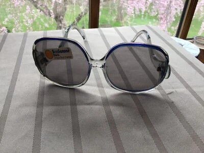 Gafas de sol vintage SunSensor de gran tamaño lentes oscuras CAMBIAR marco azul y amarillo Foto 1 de 4