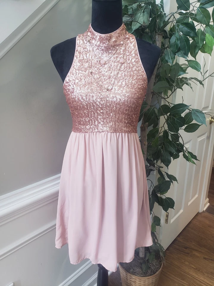 Vestido para mujer Forever 21 rosa lentejuelas cuello halter sin mangas hasta la rodilla talla L Foto 1 de 4