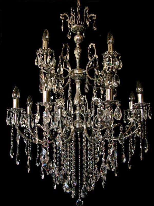 Rieschioso Lampadario In Cristallo Color Argento. Lampade Da Parete Disponibili - Immagine 1 di 1