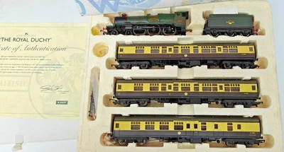 Hornby R2372M Limited edition of 1500 train pack The Royal Duchy OO Gauge - Image 1 of 4