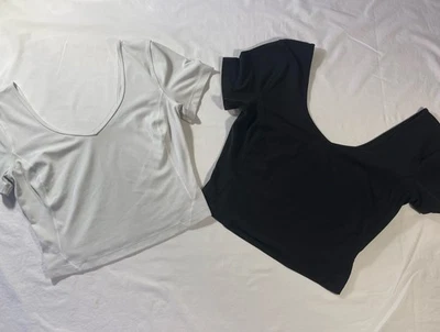 Bundle Of 2 Lululemon ?8/10 Align TShirt White Black Cap Sleeve Crop Top Fitted - Image 1 of 4