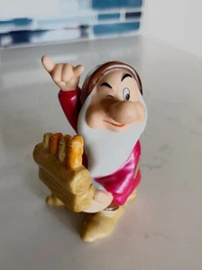 Disney Snow White Seven Dwarfs Dopey Figurine Ceramic Collectible Vintage - Picture 1 of 5