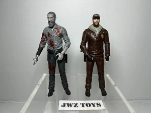 The Walking Dead Rick Grimes & Shane Action Figure Skybound Exclusive McFarlane - Picture 1 of 8