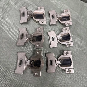 6 Stück Blum Compact 110° Scharnier 30.310-11.02 Nickel mit 130.213-01.02 Platte 1-1/4 - Bild 1 von 14