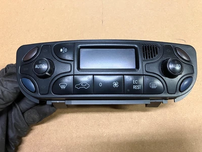 Mercedes-Benz C W203 2003 Climate control unit module 2038300985 - Image 1 of 4
