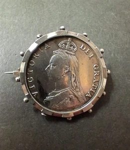 1887 Victorian Silver Florin Brooch - Picture 1 of 6