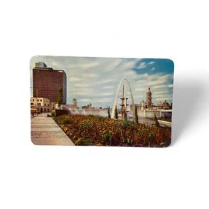 Vintage Fuente y Catedral Montery N.L. Mexico Postcard - Picture 1 of 1
