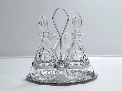 Oliera vintage in acciaio inox e vetro set antica con acetiera colore argento - Immagine 1 di 4