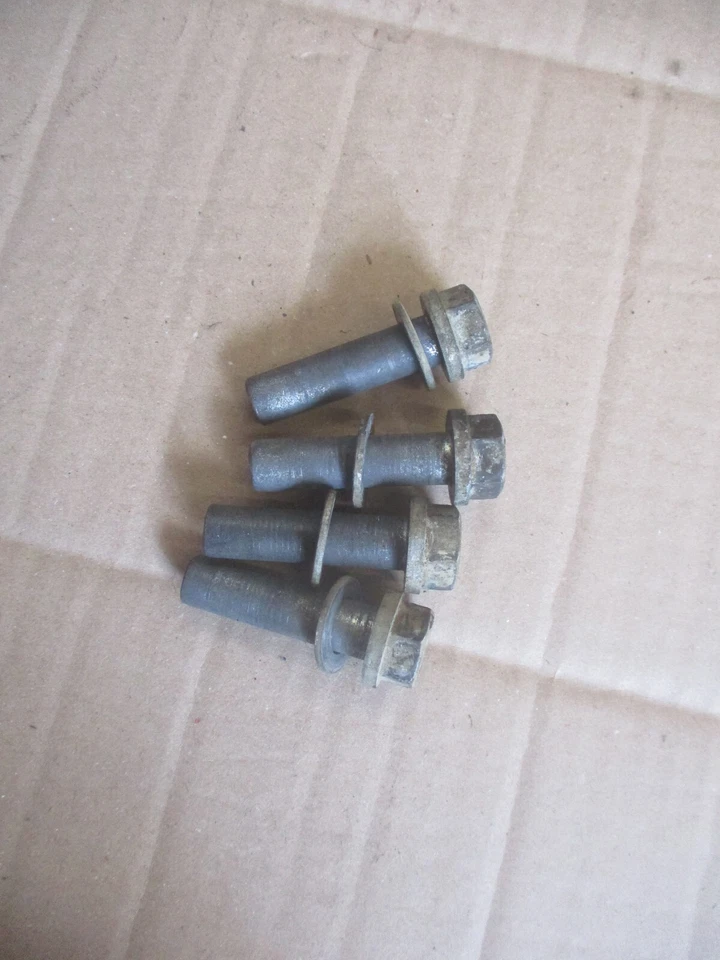 Ecrous de fixation culasse pour Yamaha 125 TY - Photo 1/1