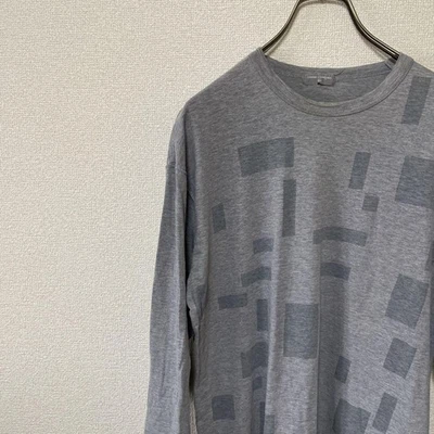 TOP MANGA LARGA ESTAMPADO COMME DES GARCONS USADO, COLOR: GLAY, TALLA: NO ESPECIFICADO Foto 1 de 4