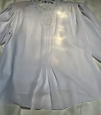 Blusa De Colección 1980 Marfil Transparente Cuello de Encaje/Babero Frontal Victoriano Renacimiento Manga Abullonada Foto 1 de 4