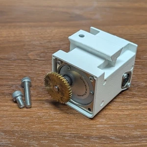 Vixen MT‑1 WT Motor for GP2 & GPD2 Mounts with Gear Lightweight 350 g Used - Picture 1 of 4