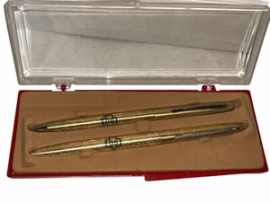 Vintage Girl Scouts Gold Pen & Pencil Set In Original Plastic Case Made In USA - Picture 1 of 11