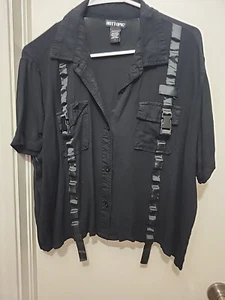 Hot Topic Black Buckle Strap Black Woven Button-Up Collared Shirt 1 - Picture 1 of 4