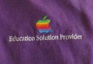 *FLAW* Vtg APPLE Computer Education Provider SHIRT Sz XL Trade Show Logo Tech - Picture 1 of 6