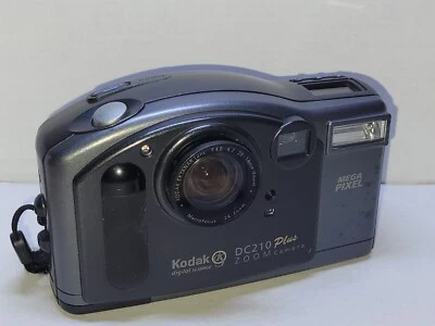 Kodak Digital Science Camera DC210 Plus Digital Zoom S/N EKK83601988 & 2 Cards - Image 1 of 4