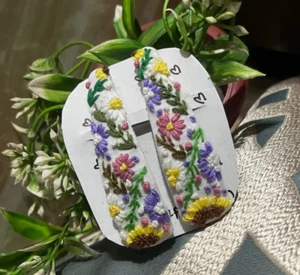 2 Floral Hand Embroidery Hair Clips Linen Snap Clip For Womens Girls Trendy Gift - Picture 1 of 6