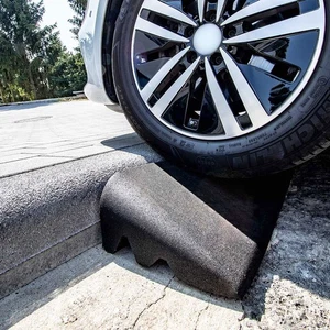 Rampa de bordillo Terrasoft XL 1000 x 250 x 110 mm rampa de acceso rampa para silla de ruedas - Imagen 1 de 6