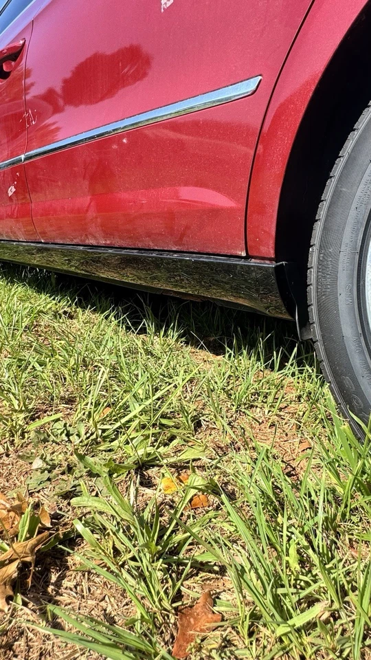 Faldones laterales izquierdo y derecho Volkswagen CC - 2013-2017 - negro Foto 1 de 4