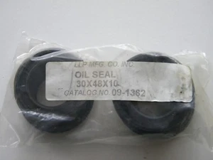 LLP Oil Seal 30mm x 48mm x 10mm #09-1362 Ribbed New Pkg 5 - Bild 1 von 2