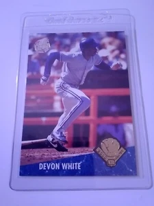 1992 Fleer Ultra - Award Winner #18 Devon White - Picture 1 of 2