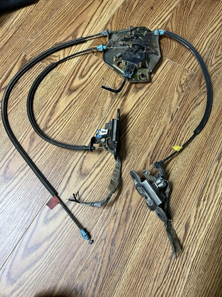 HUMMER H2 2003-2009 MALETERO PUERTA LEVADIZA PUERTA TRASERA CERRADURA PESTILLO ACTUADOR OEM Foto 1 de 4