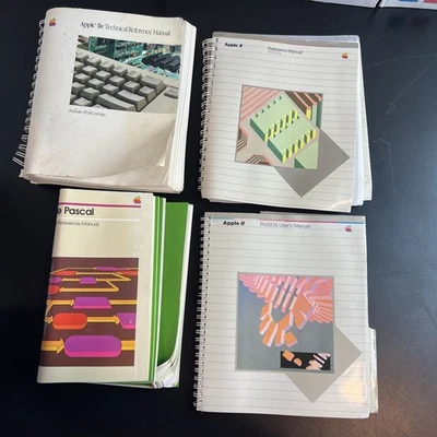 6x Apple II Dos Users Manual and Dos Programming Manual Pascal IIe Tech Manual - Image 1 of 4