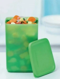 TUPPERWARE CONTENITOE FRIGO DISPENSA CUBIX ALTO DA 2,2 L! - Foto 1 di 1