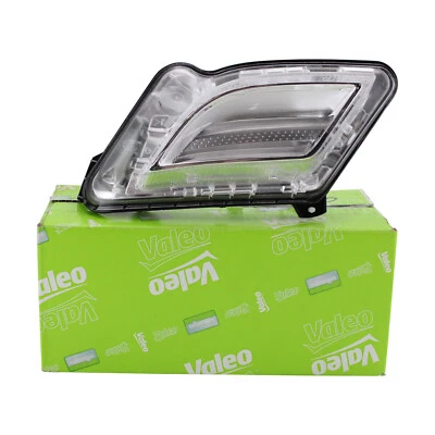 Luz de estacionamiento derecha pasajero delantero Valeo 44476 para Volvo S60 11-13 Foto 1 de 4