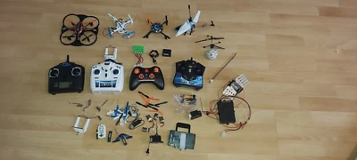 Konvolut Drohne Mit fernbedienung + Viele ersatz teilen ! - Bild 1 von 4